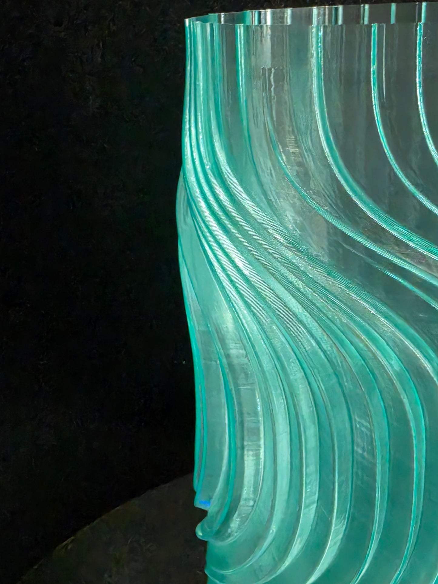 Teal Radiance — Translucent Sculptural Ambient Lamp