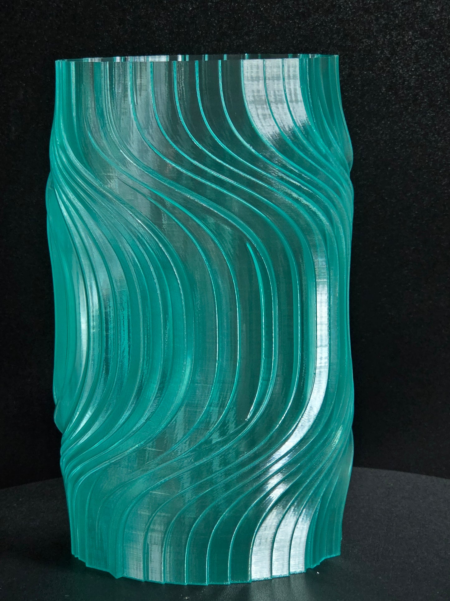 Teal Radiance — Translucent Sculptural Ambient Lamp