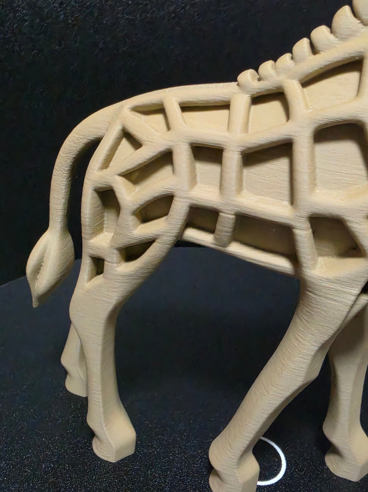 Gee Giraffe — Wood-Look Sculptural Giraffe Accent